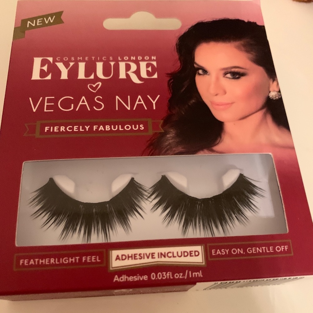 Eylure Vegas Nay lashes